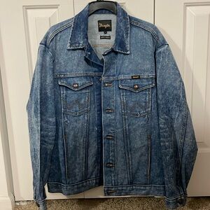 Like new Wrangler denim jacket